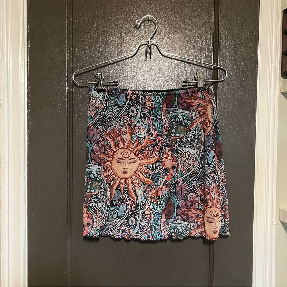 Celestial patterned skirt - Picture 2 of 6
